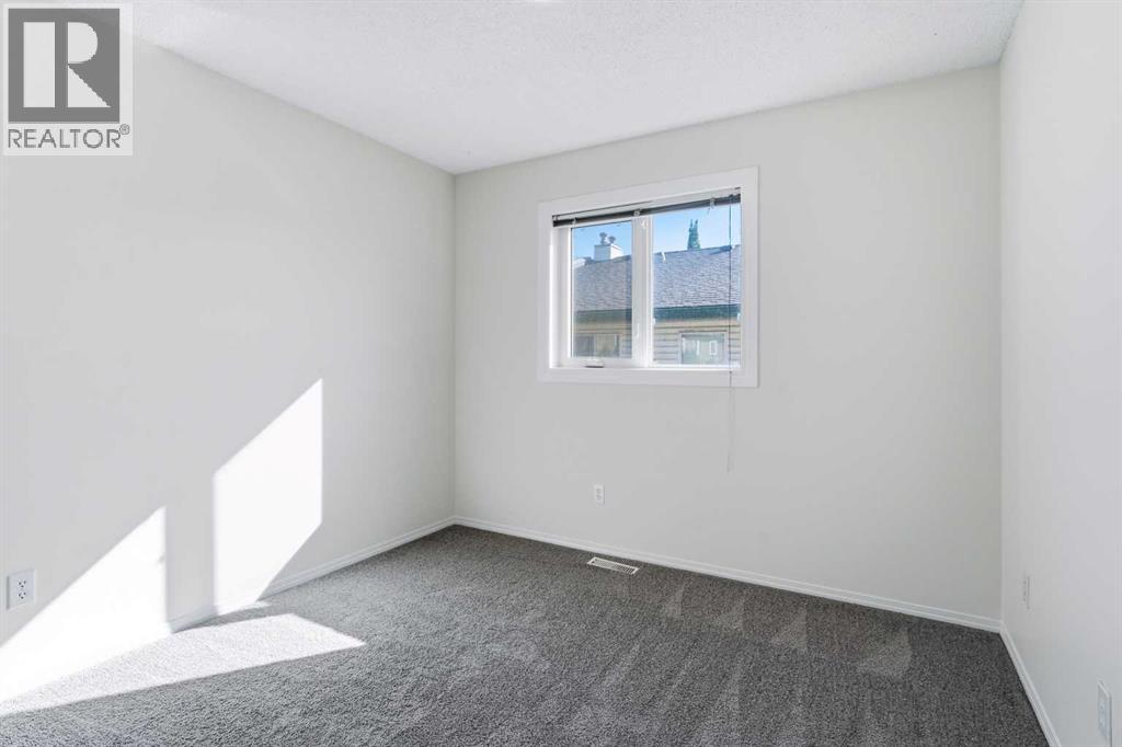 2132 35 Avenue Southwest Property Photo 24