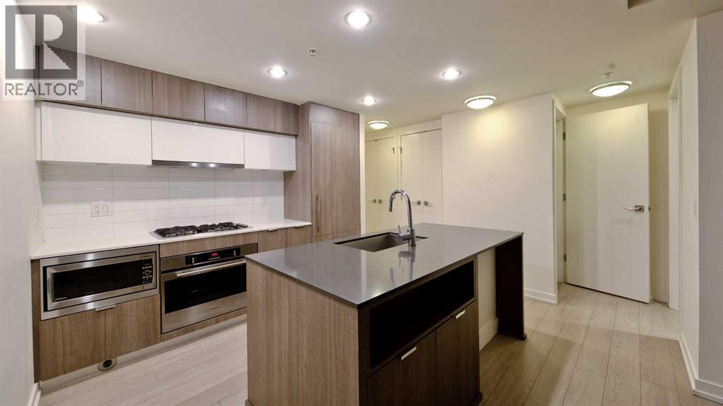 51 Waterfront Mews Southwest Property Photo 6