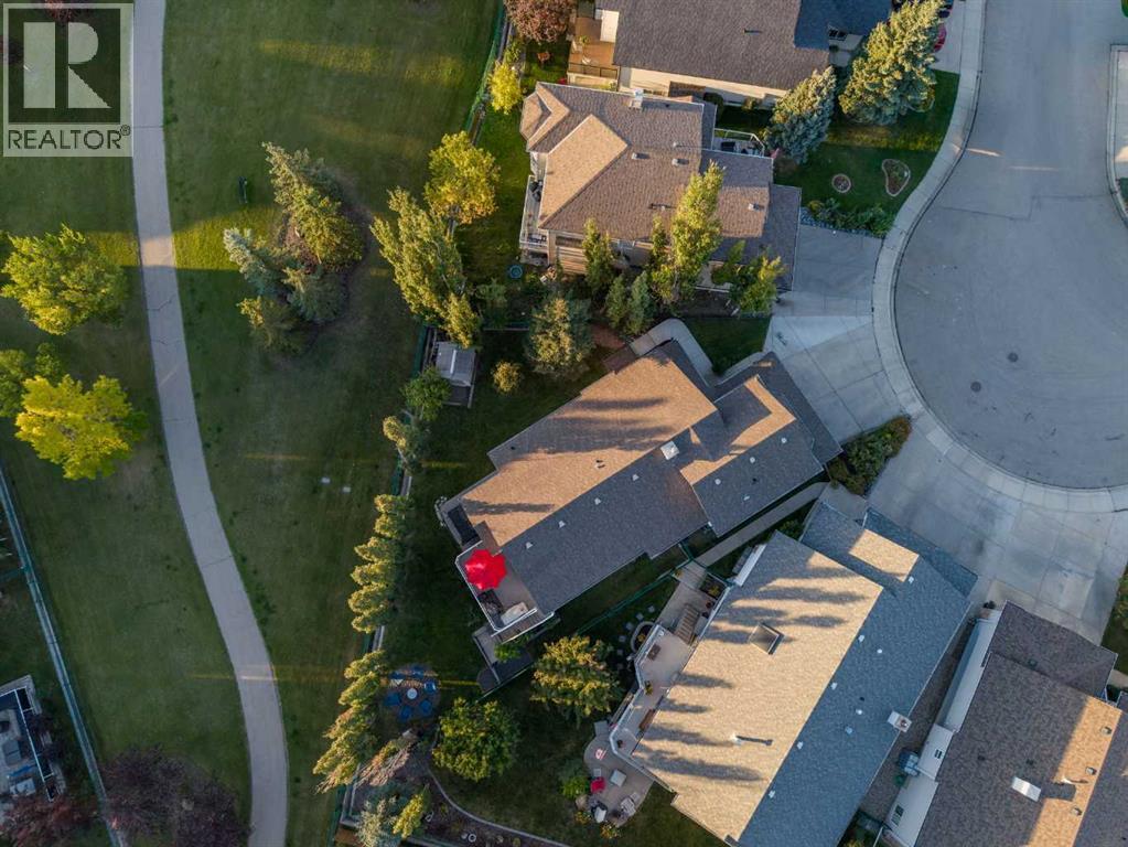 184 Cove Crescent Property Photo 45