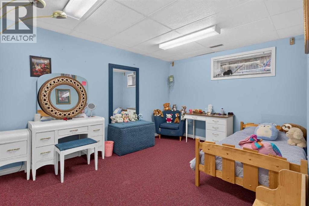 740 3 Avenue Se Property Photo 27