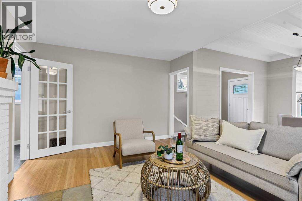1905 2 Street Nw Property Photo 6
