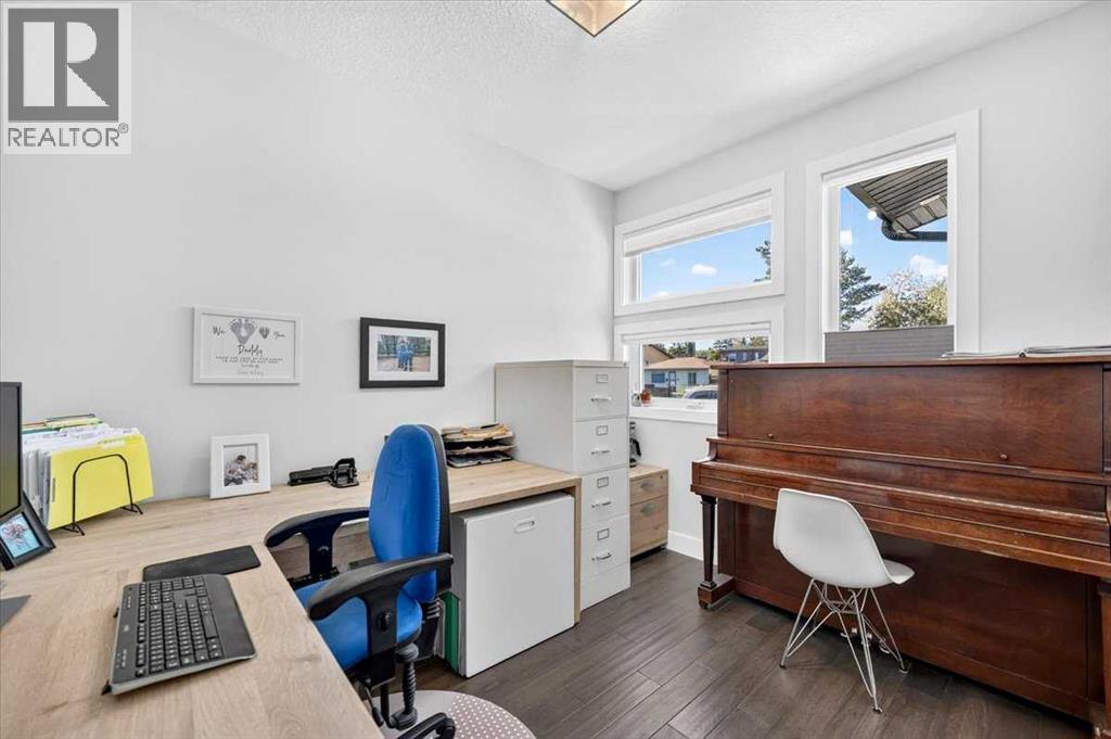 4656 82 Street Nw Property Photo 23