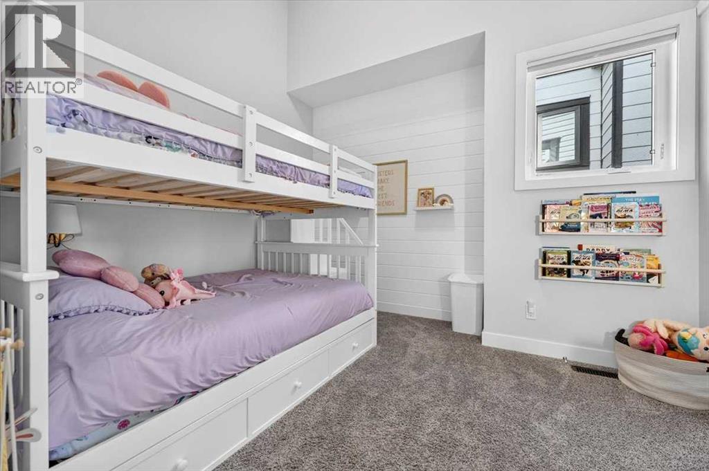 4656 82 Street Nw Property Photo 40