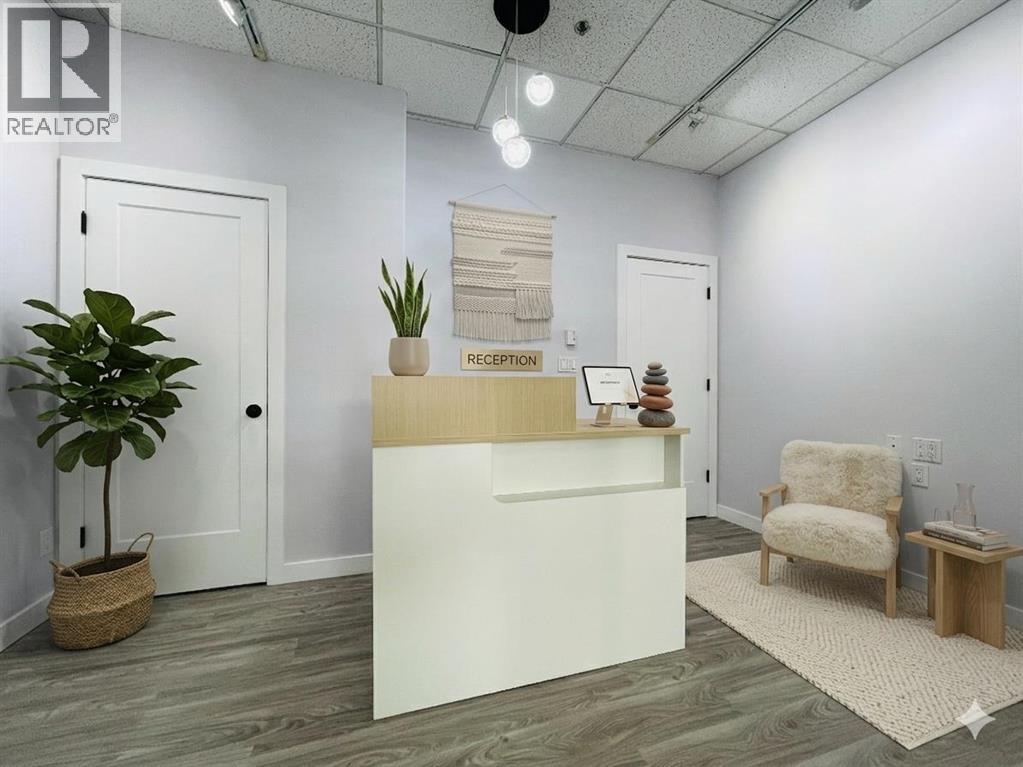 1623 Centre Street Nw Property Photo 5