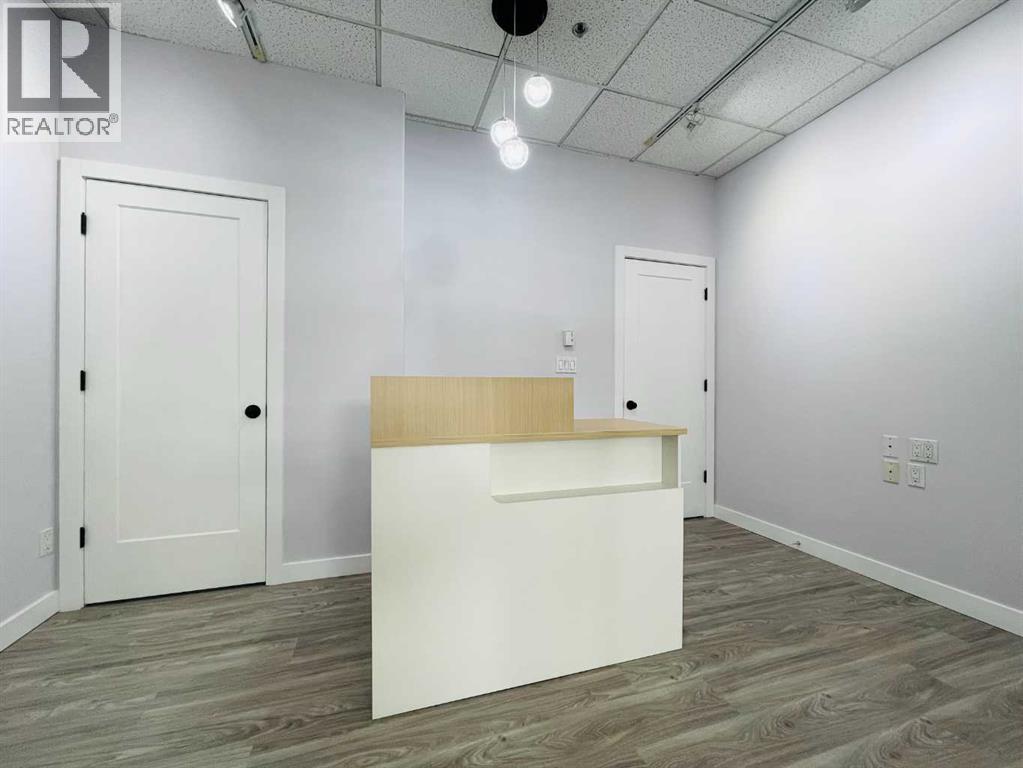 1623 Centre Street Nw Property Photo 16