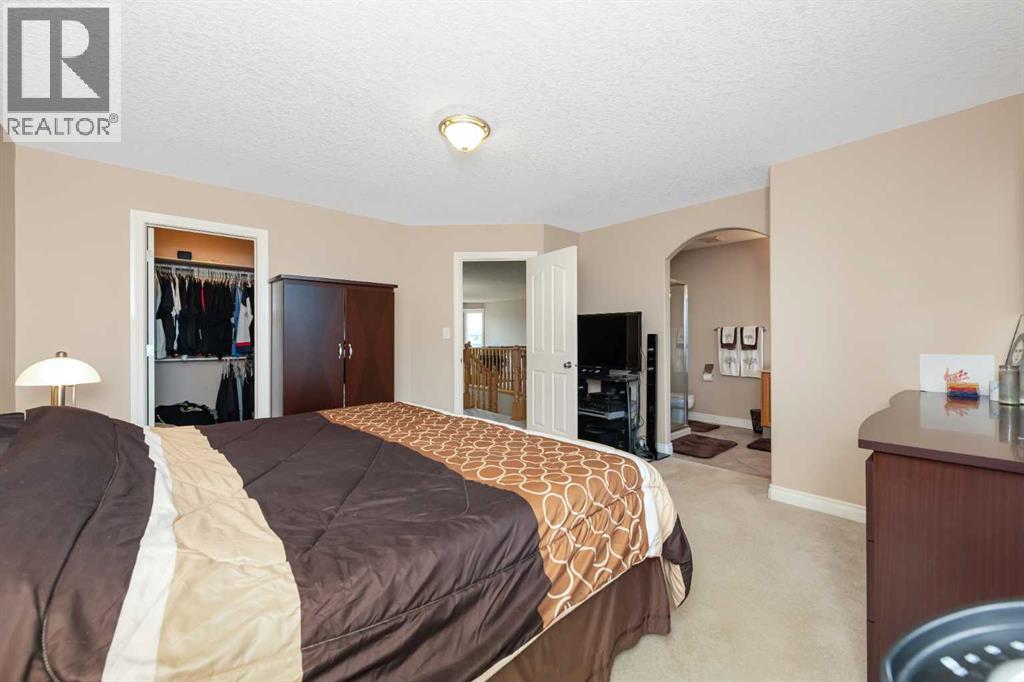 112 Cove Crescent Property Photo 25