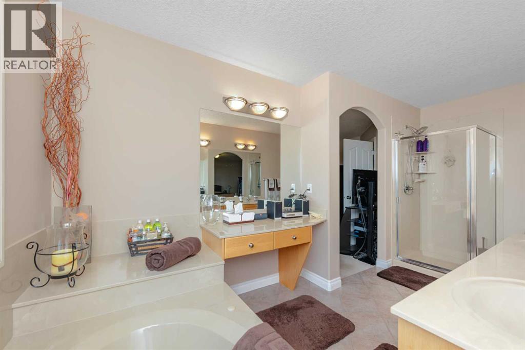 112 Cove Crescent Property Photo 27