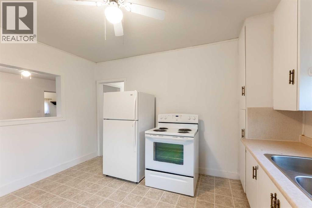 5603 56 Street Property Photo 10
