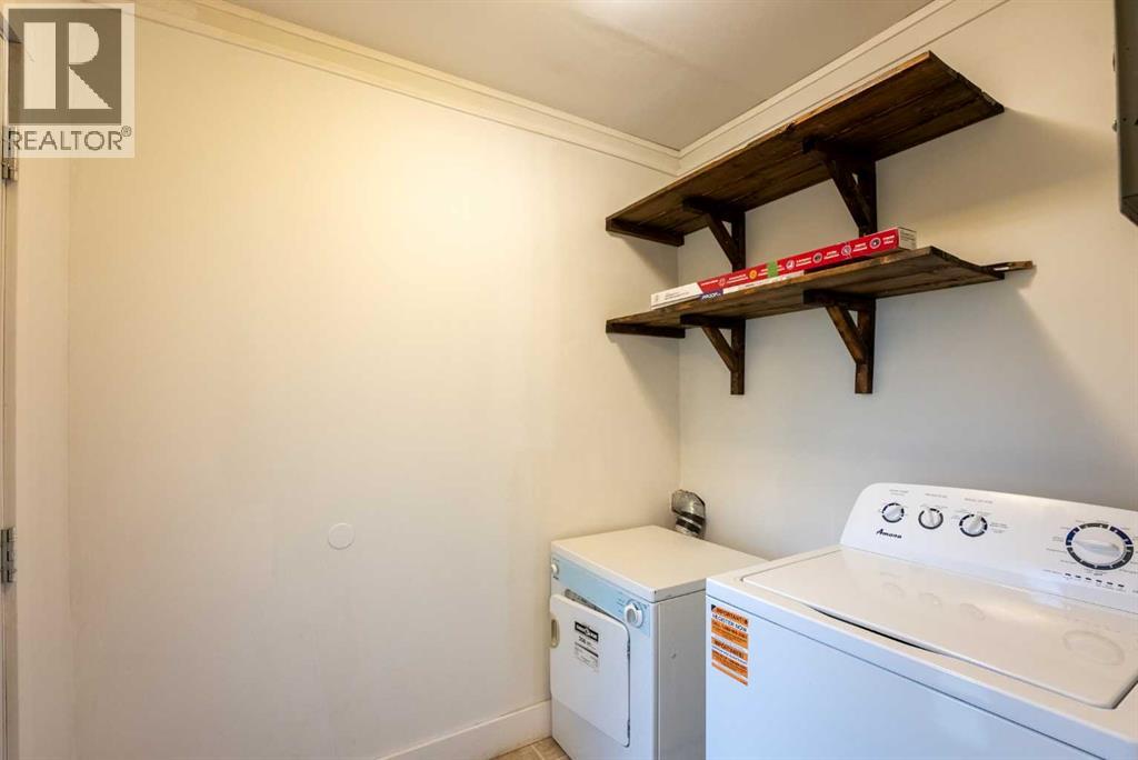 5603 56 Street Property Photo 11