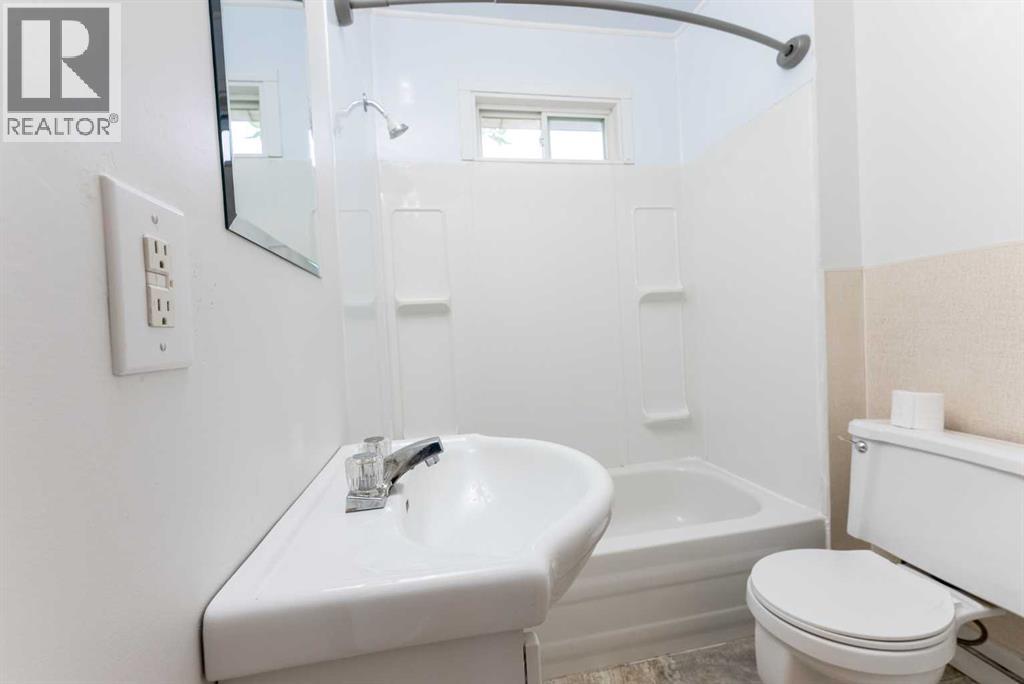 5603 56 Street Property Photo 15