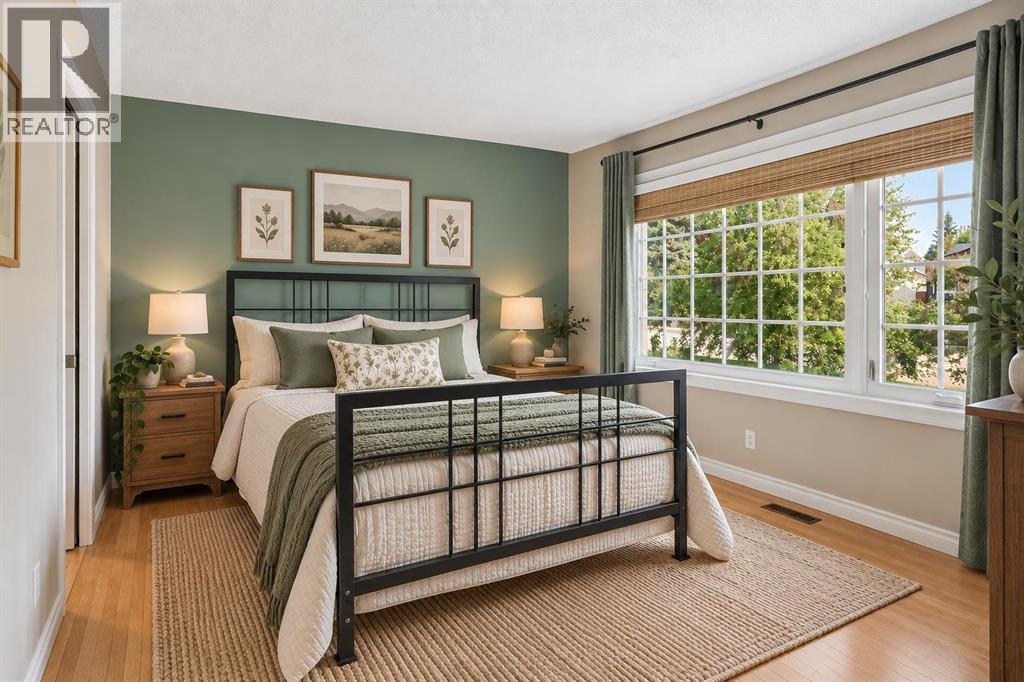 856 Lake Twintree Crescent Se Property Photo 16