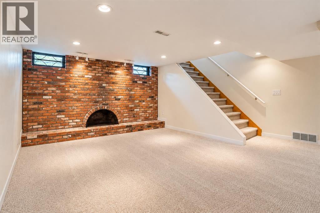 856 Lake Twintree Crescent Se Property Photo 23