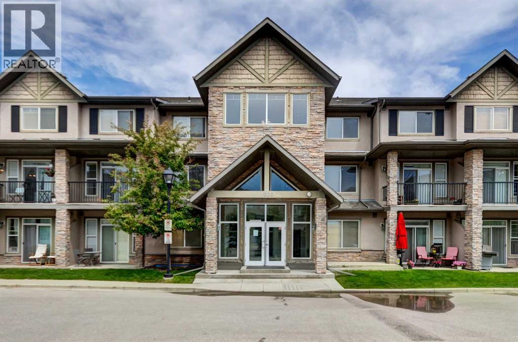 211 Aspen Stone Boulevard Southwest Property Photo 1