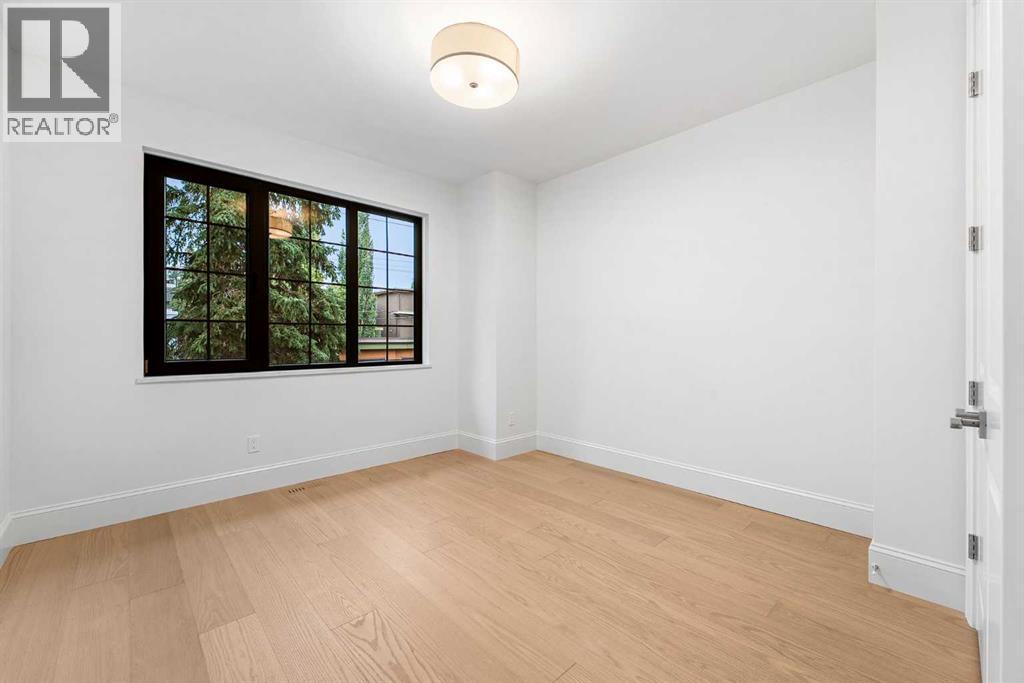2021 27 Avenue Sw Property Photo 43