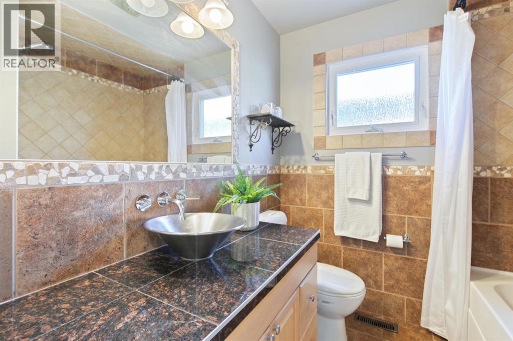 36 Bracebridge Crescent Sw Property Photo 23