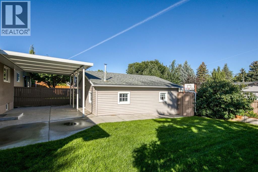 36 Bracebridge Crescent Sw Property Photo 34