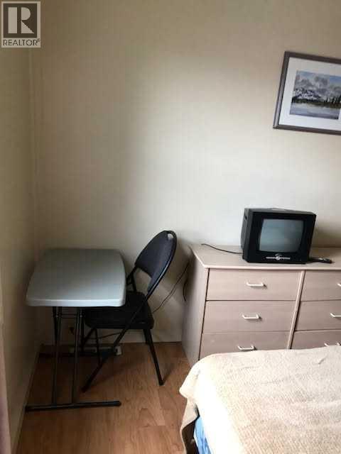 5013 50 Avenue Property Photo 12