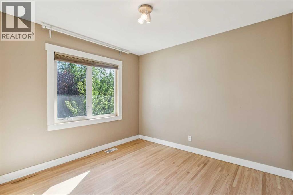 5428 Centre A Street Ne Property Photo 20