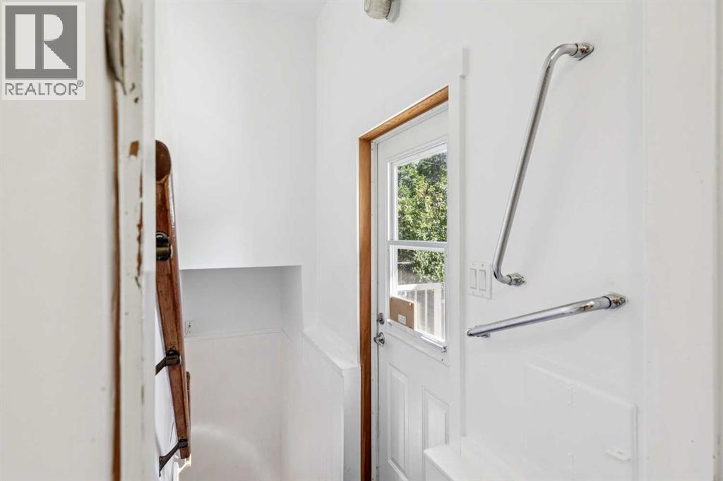 5428 Centre A Street Ne Property Photo 21