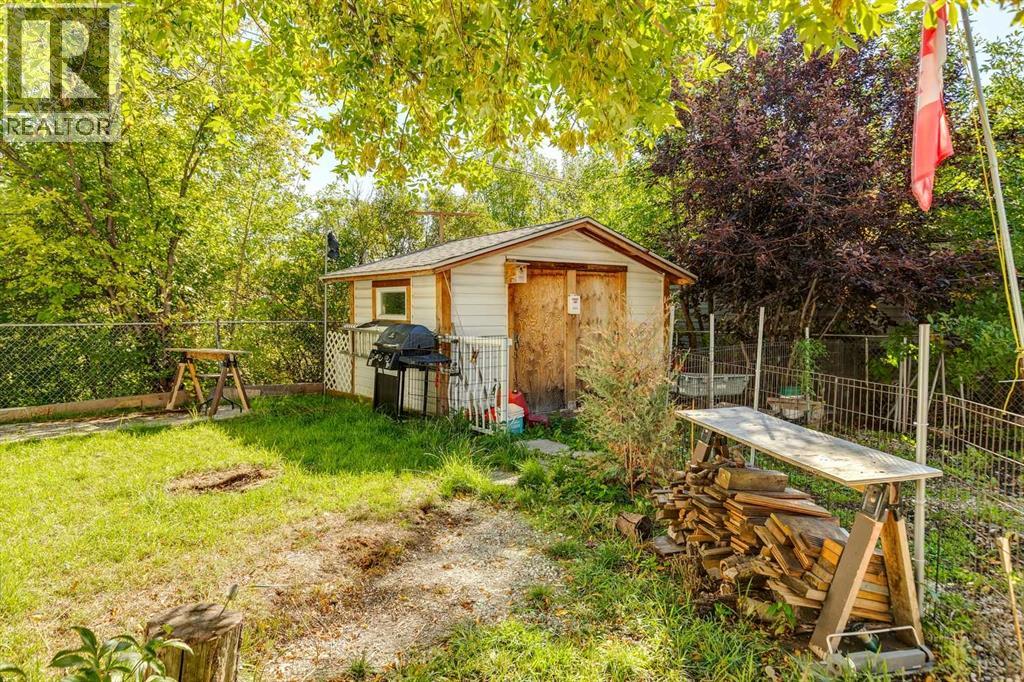 5428 Centre A Street Ne Property Photo 37