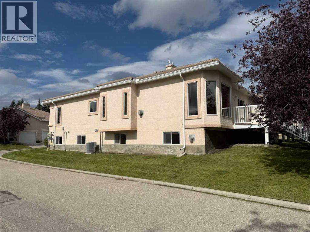 8 Scimitar Rise Nw Property Photo 2
