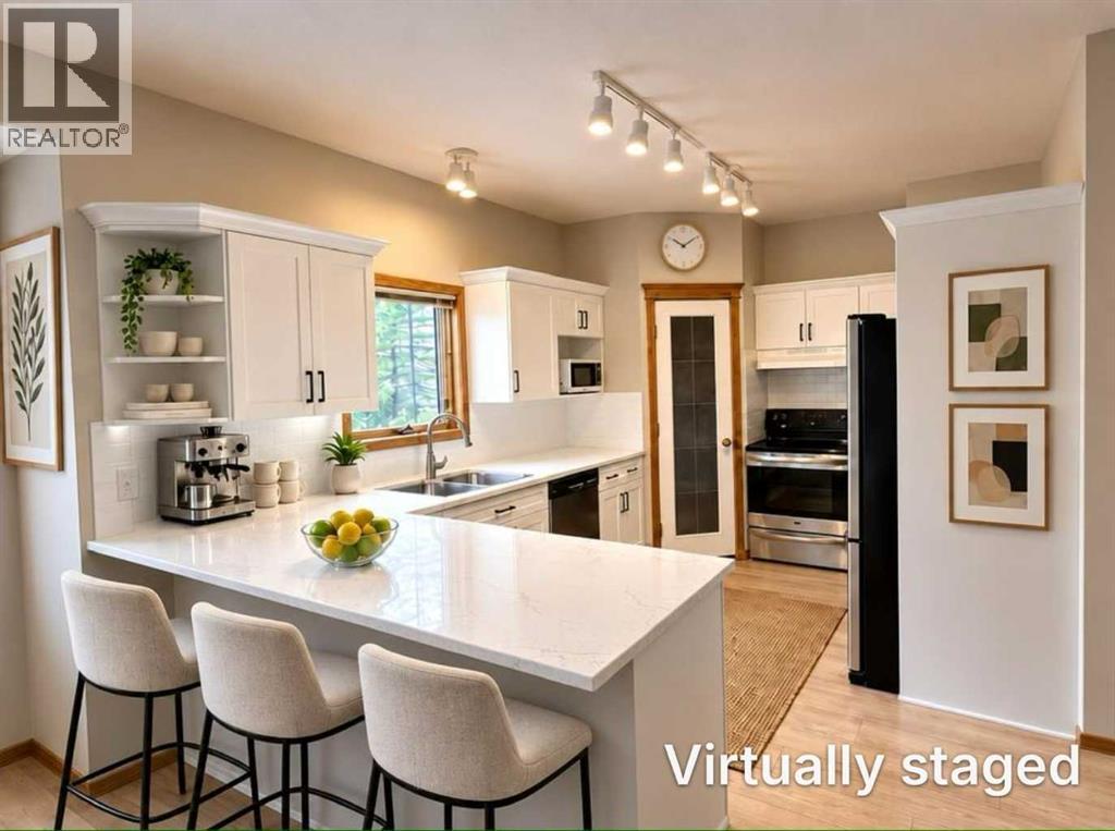 8 Scimitar Rise Nw Property Photo 7