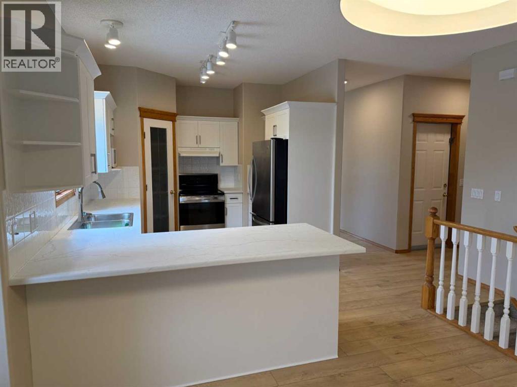 8 Scimitar Rise Nw Property Photo 8