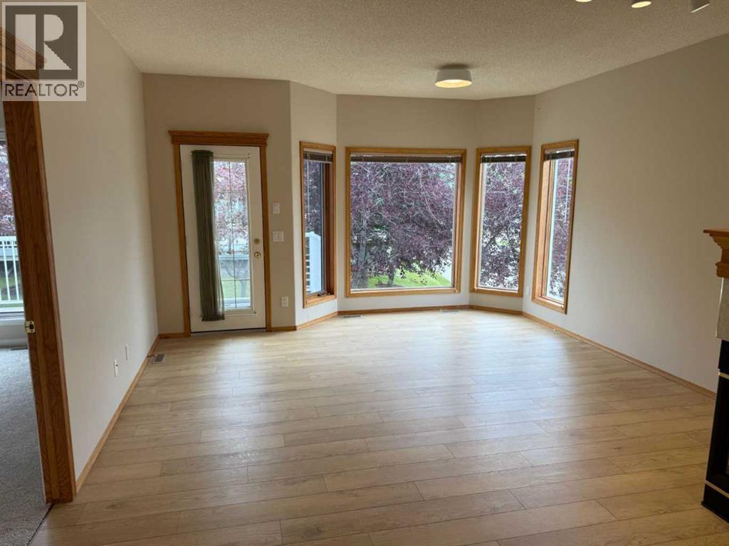 8 Scimitar Rise Nw Property Photo 12