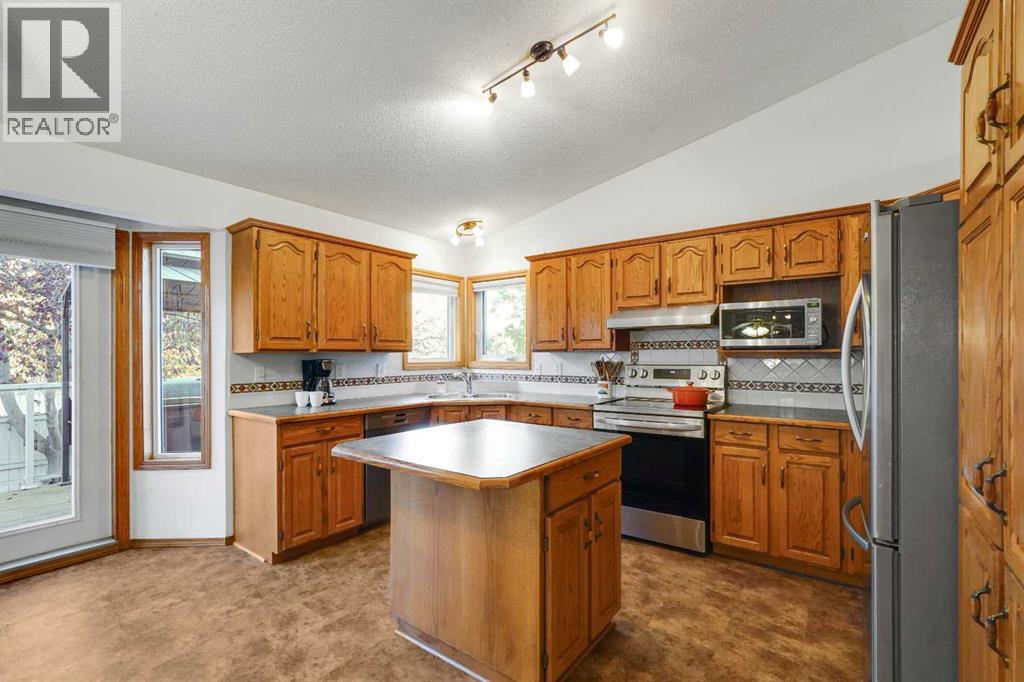 27 Sun Harbour Road Se Property Photo 6