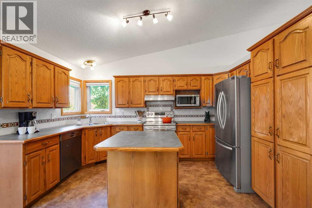 27 Sun Harbour Road Se Property Photo 7