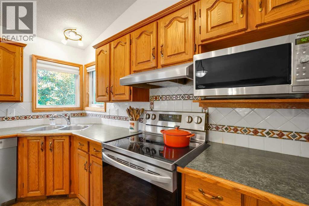 27 Sun Harbour Road Se Property Photo 8