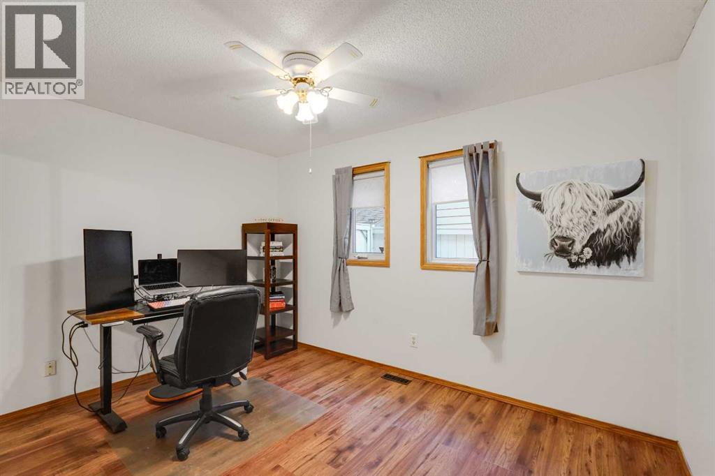 27 Sun Harbour Road Se Property Photo 11