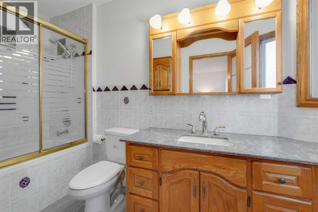 27 Sun Harbour Road Se Property Photo 16
