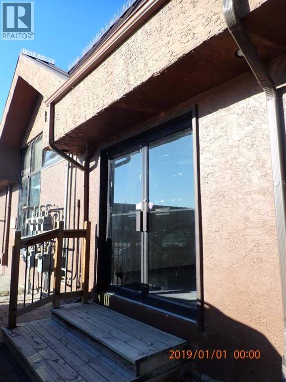 4819 48 Avenue Property Photo 9