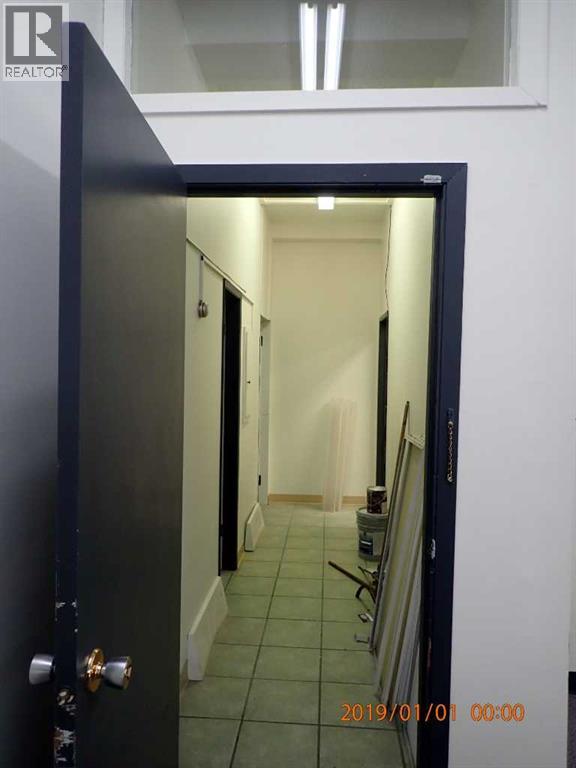 4819 48 Avenue Property Photo 14