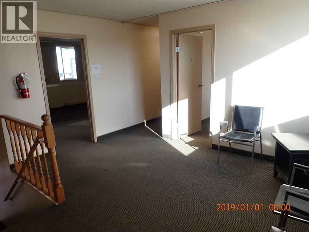 4819 48 Avenue Property Photo 40