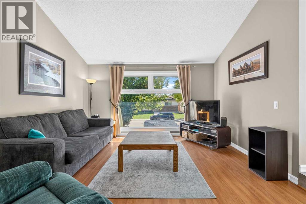 7 Woodbrook Way Sw Property Photo 6