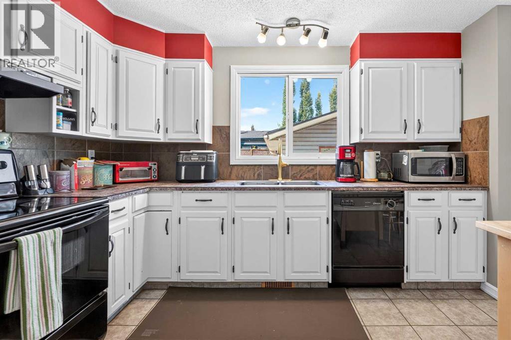 7 Woodbrook Way Sw Property Photo 14
