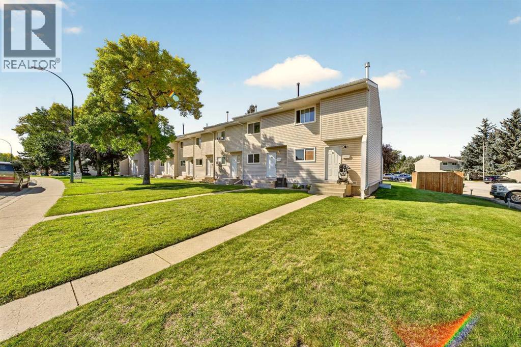 55 Lemoyne Crescent West Property Photo 2