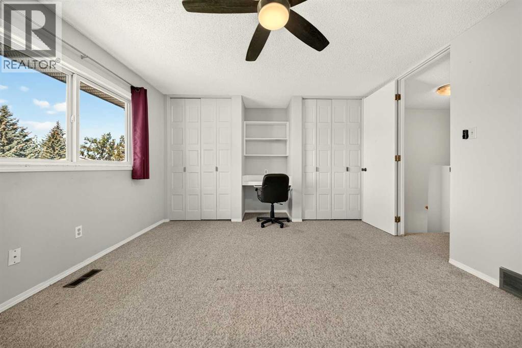 55 Lemoyne Crescent West Property Photo 22