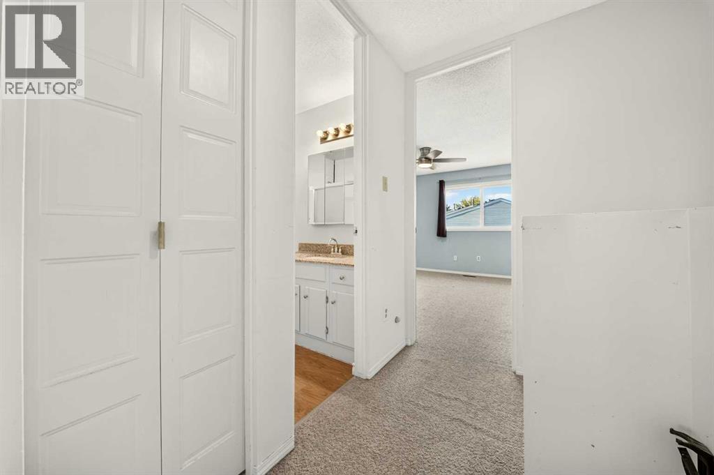 55 Lemoyne Crescent West Property Photo 31