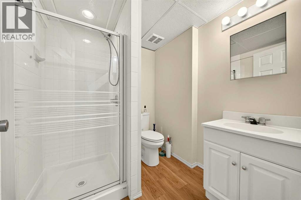 55 Lemoyne Crescent West Property Photo 36
