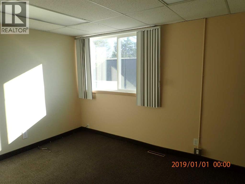 4819 48 Avenue Property Photo 14