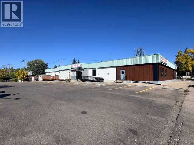 235 3 Street Property Photo 14