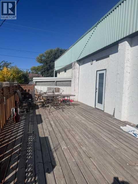 235 3 Street Property Photo 17