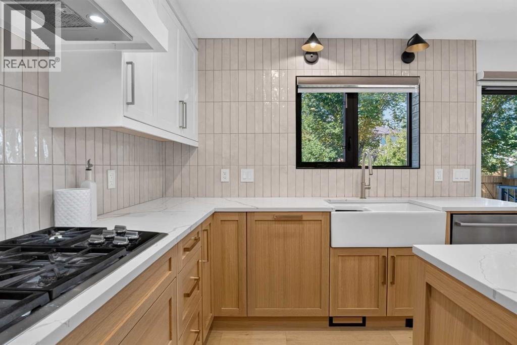 8285 Edgebrook Drive Nw Property Photo 18