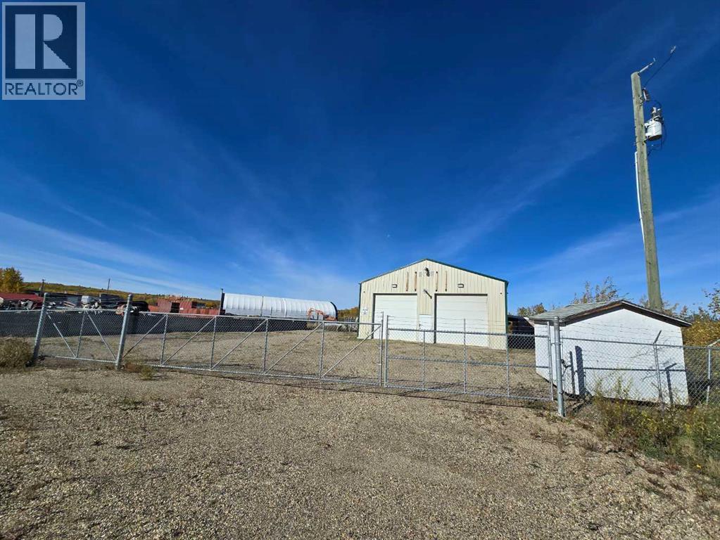 10302 77 Street Property Photo 14