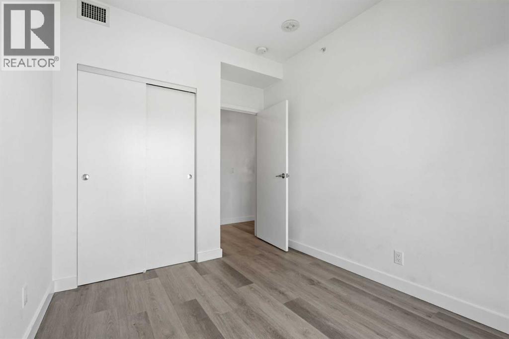 455 1 Avenue Northeast Property Photo 13
