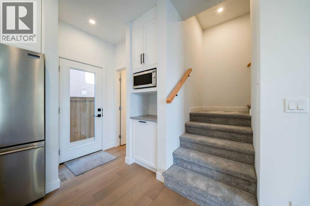 755 Centre Avenue Ne Property Photo 5