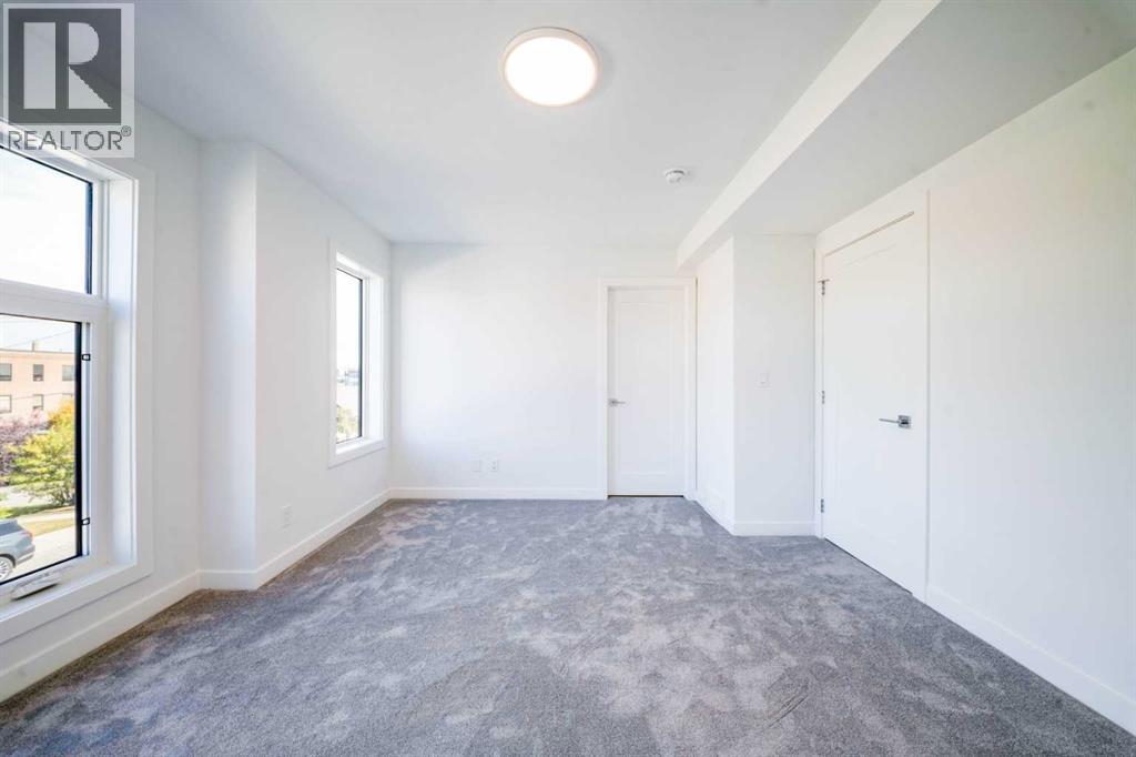 755 Centre Avenue Ne Property Photo 16